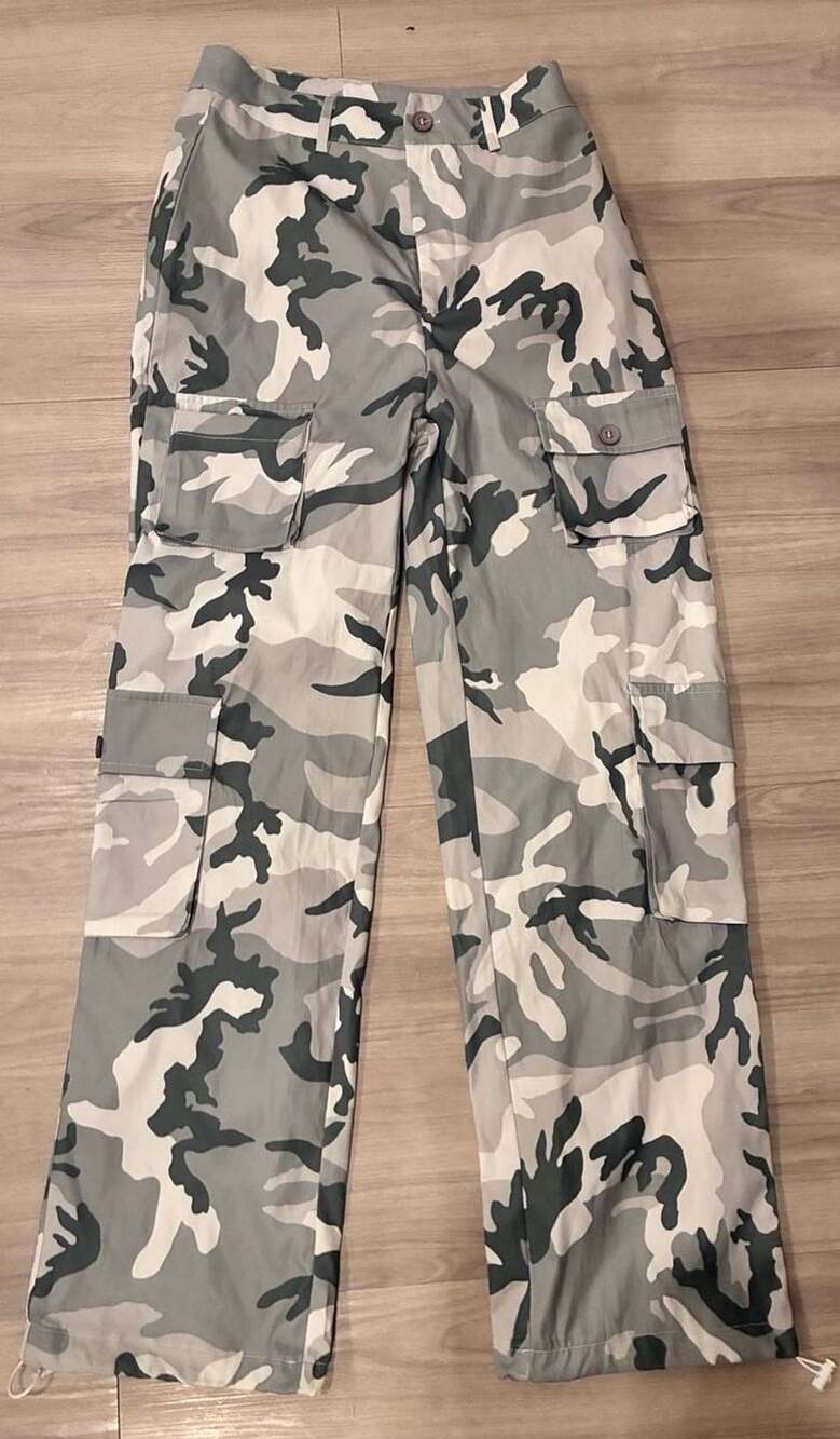 Women’s Cargo Pants Size 4/S Gray Camo Utility Cargo Trousers Pants